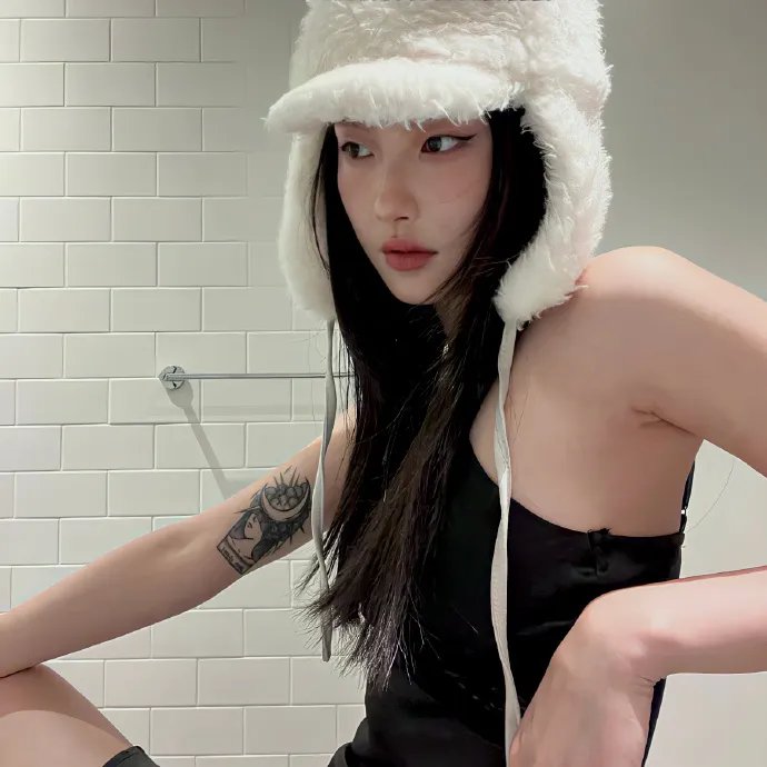 靓女也疯狂